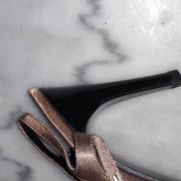 Gucci metallic PEWTER pumps size 8 made in Italy - Picture 8 of 8